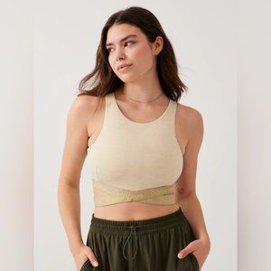 NWT Outdoor Voices M Criss Cross Crop top, Sold out online!